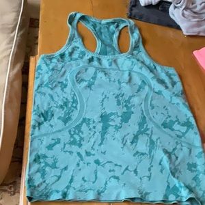 Lululemon swiftly tank size 4